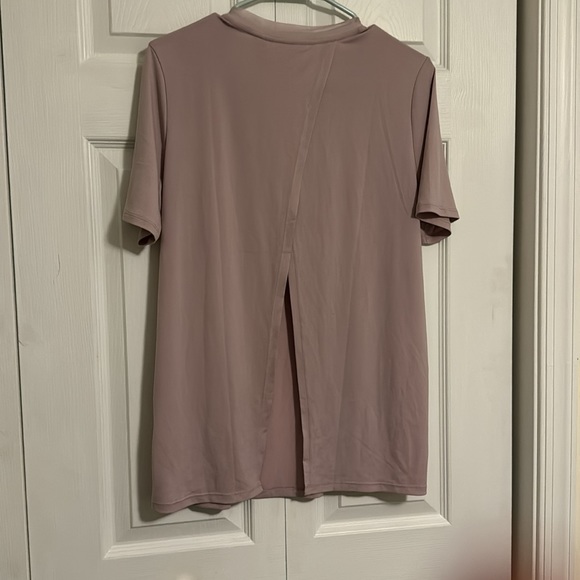 Lilac colored fabletics athletic open back shirt, size S - Picture 2 of 5
